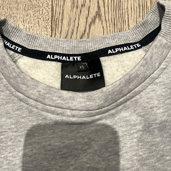 Alphalete Crop - Picture 3 of 3